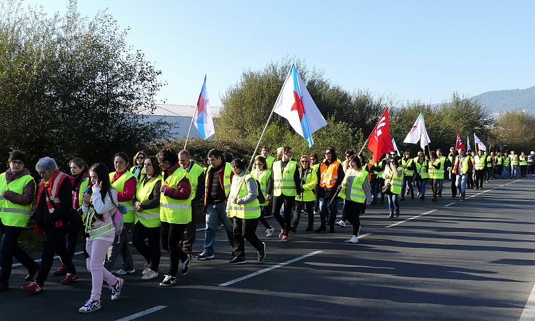 17-11-18 ManifaMaderasIglesiasPorrinhoMos13.JPG